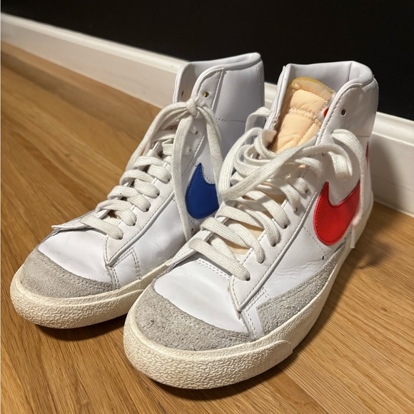 Nike Blazer Mid 77 White High-Top Sneakers - Picture 3 of 5